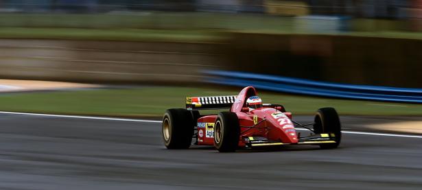 开云体育平台APP-赛道上的双重奇迹，法拉利险胜雷诺，周冠宇统治全场