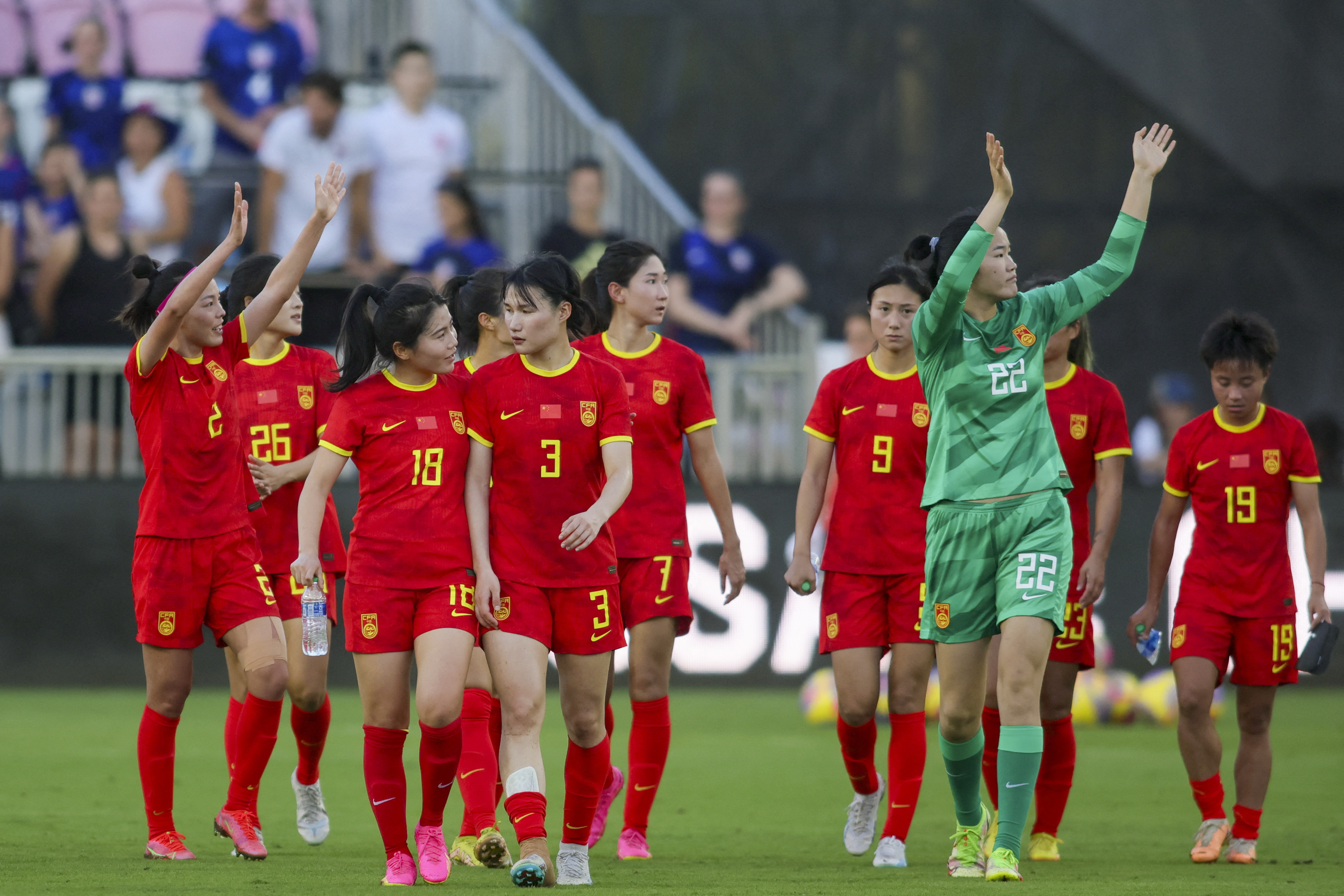 日本女足队旋风式攻势惊艳观众