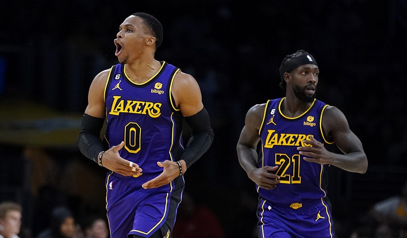 篮网后卫完成背靠背双+表现的简单介绍