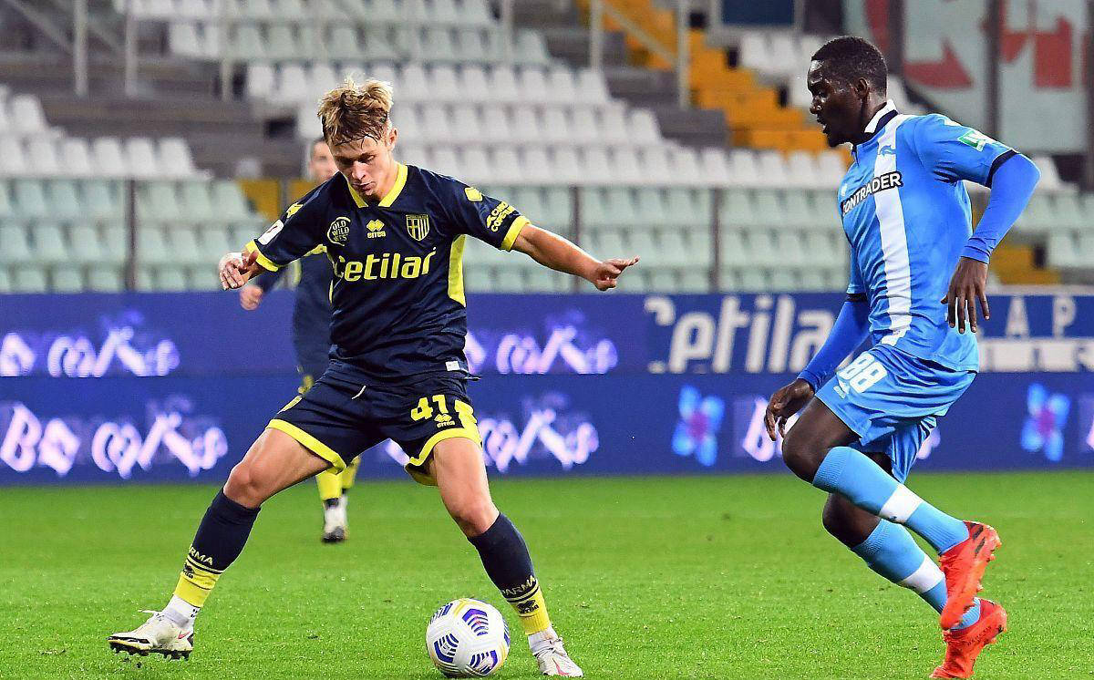 防线成隐患，尤文图斯需加强整体防守能力