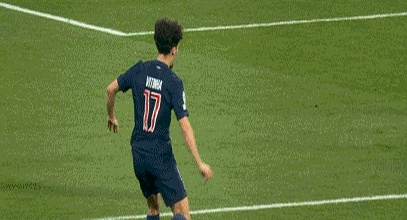 欧冠决赛中球员发挥精彩成为焦点