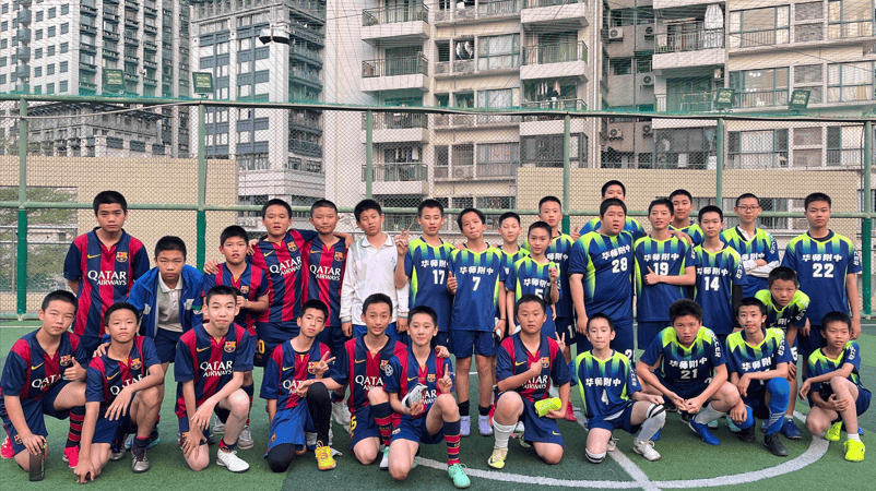 关于足球场上精彩纷呈,球员风采十足的信息 关于足球场上精彩纷呈,球员风采十足的信息