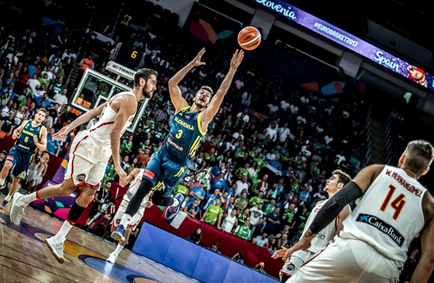 斯洛文尼亚队客场惨败于克罗地亚队