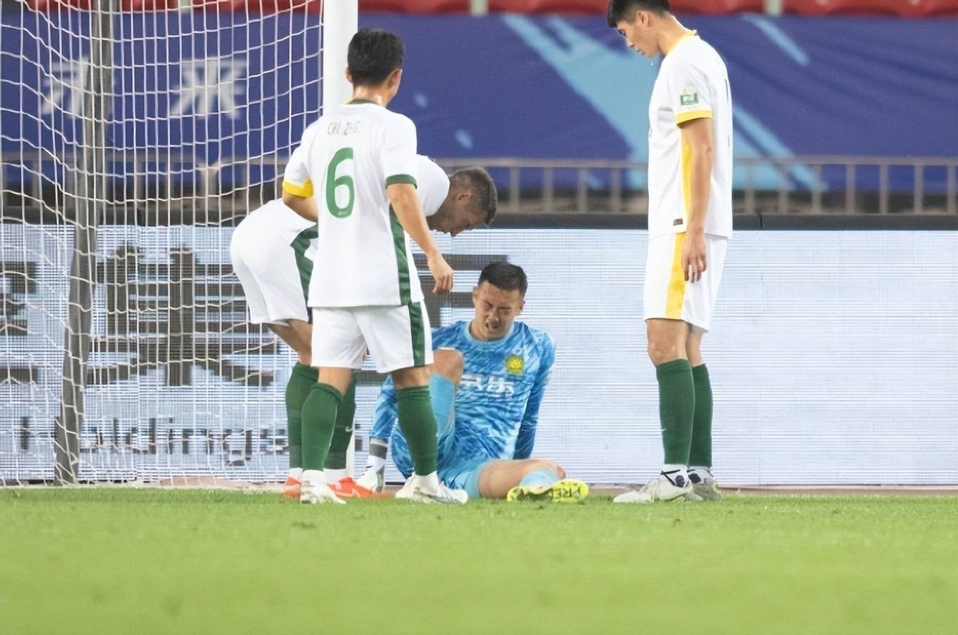 队医透露球员伤情状况，疑似有伤即缺席