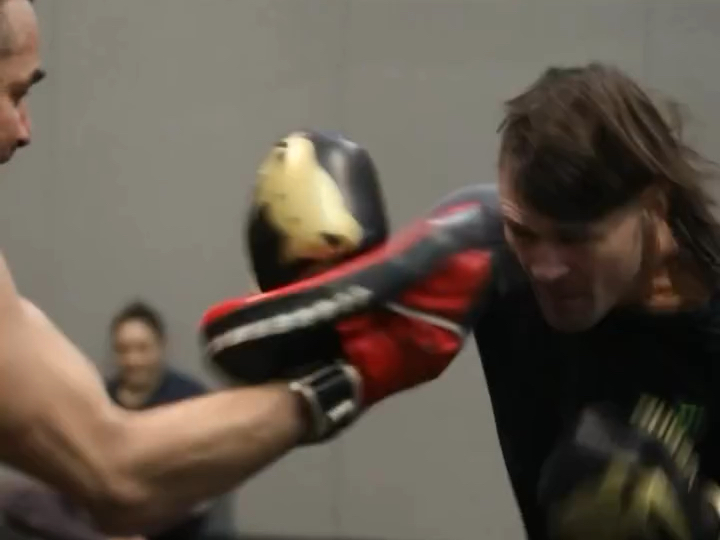 墨西哥击败拳击冠军,势不可挡夺冠的简单介绍 墨西哥击败拳击冠军,势不可挡夺冠的简单介绍