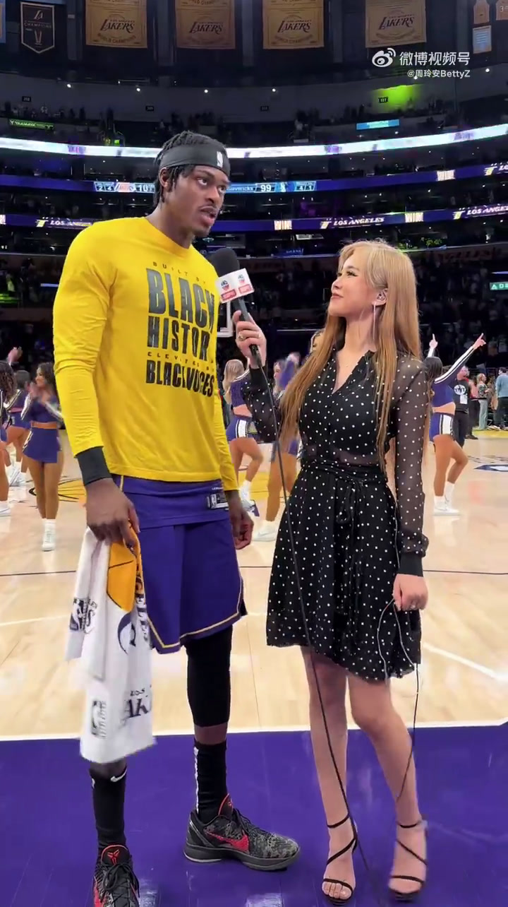 海德尔堡客场大胜，赢得欢呼