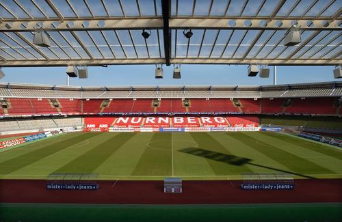 包含纽伦堡主场大捷，保级希望重新燃起的词条