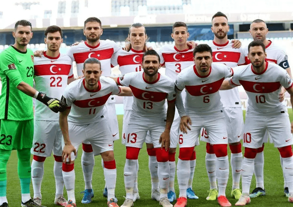 亚美尼亚大胜保加利亚，晋级欧洲杯半决赛