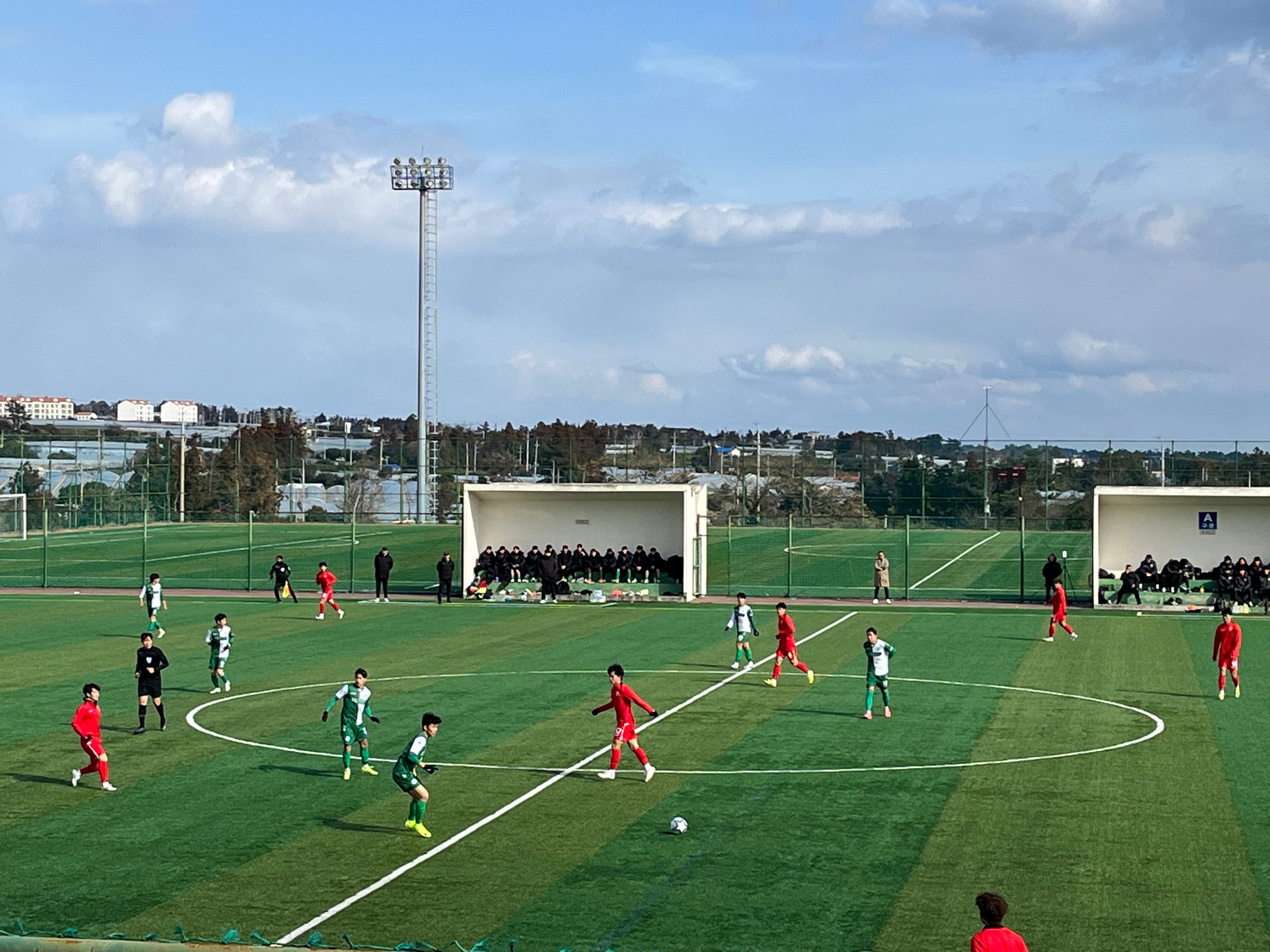 球队凭借团结与拼搏实现理想 球队凭借团结与拼搏实现理想