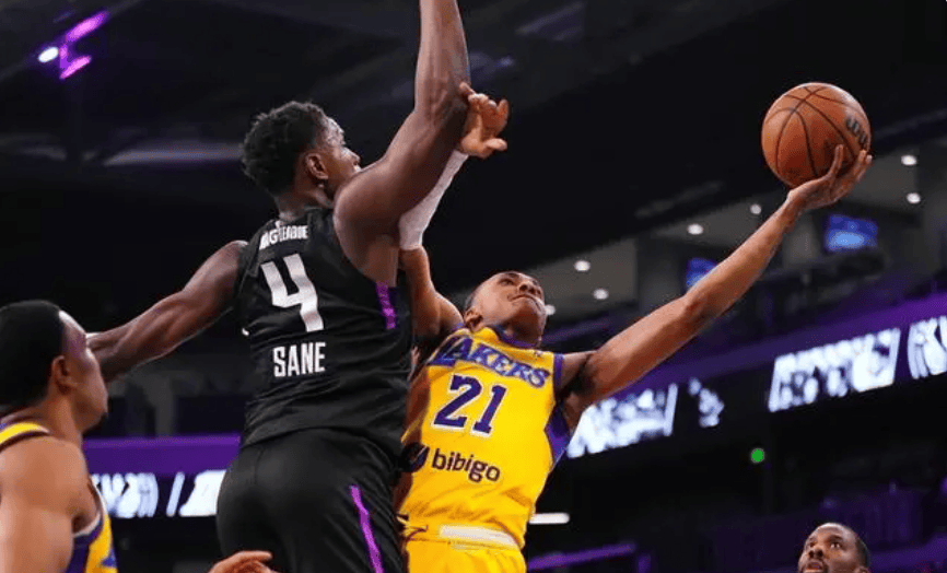 火箭再败湖人，遭遇三连败