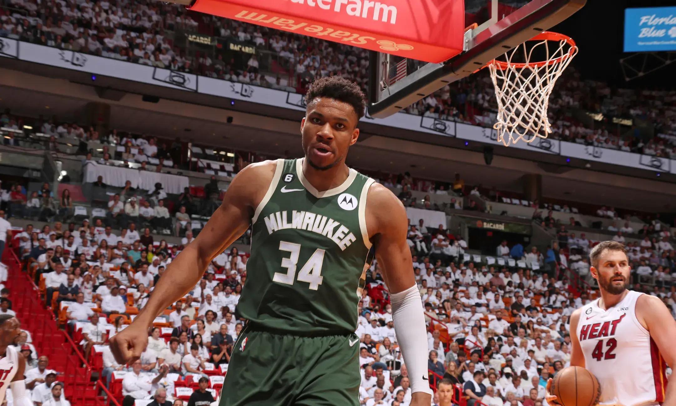 雄鹿不敌独行侠，陷入连败