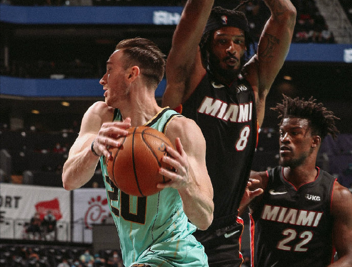 黄蜂逆转步行者,意气风发 黄蜂逆转步行者,意气风发