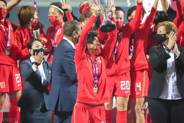 印度男子足球联赛：孟买城队夺冠