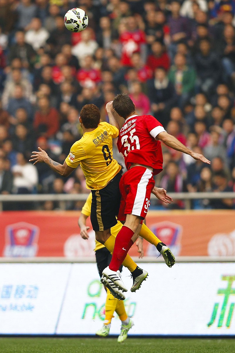 那不勒斯鏖战马赛，库尔图瓦关键制胜的简单介绍